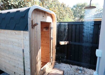 Infinite Construction - Sauna and Outdoor shower